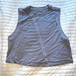 Lululemon muscle crop tank size 4 light grey